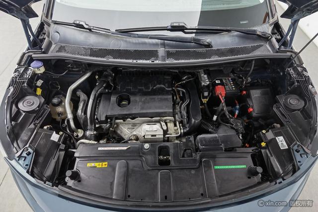 Peugeot 5008 2017 car image #8