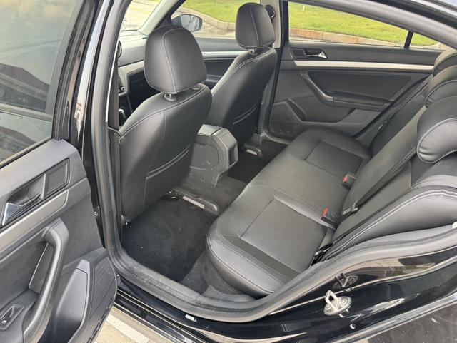 Volkswagen Lavida 2015 car image #8