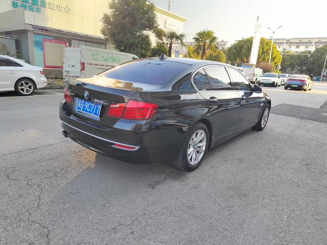 BMW 5 Series 2012 #8 BMW 5 Series 2012 car image #8