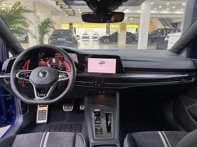 Volkswagen Golf 2021 car image #8