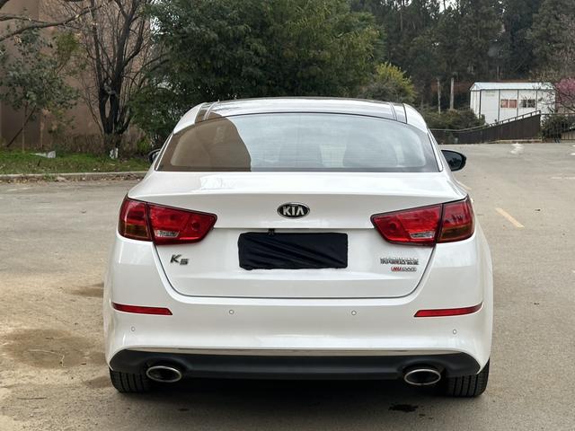 Kia K5 2015 car image #8