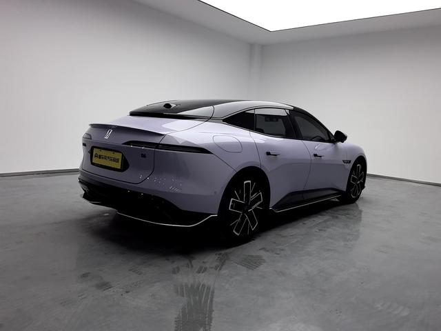 Avatr 06 2025 صورة سيارة #8