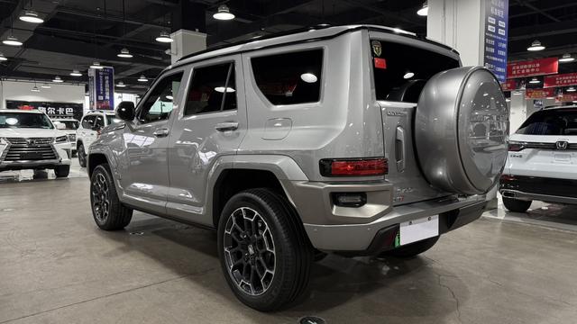 Tank 700 New Energy 2024 immagine di auto #8