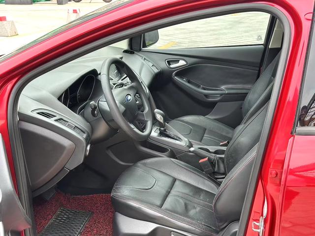 Ford Focus 2013 image de voiture #8