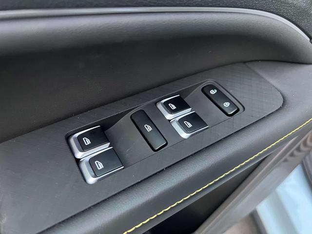 Livan 7 2025 imagen de coche #8