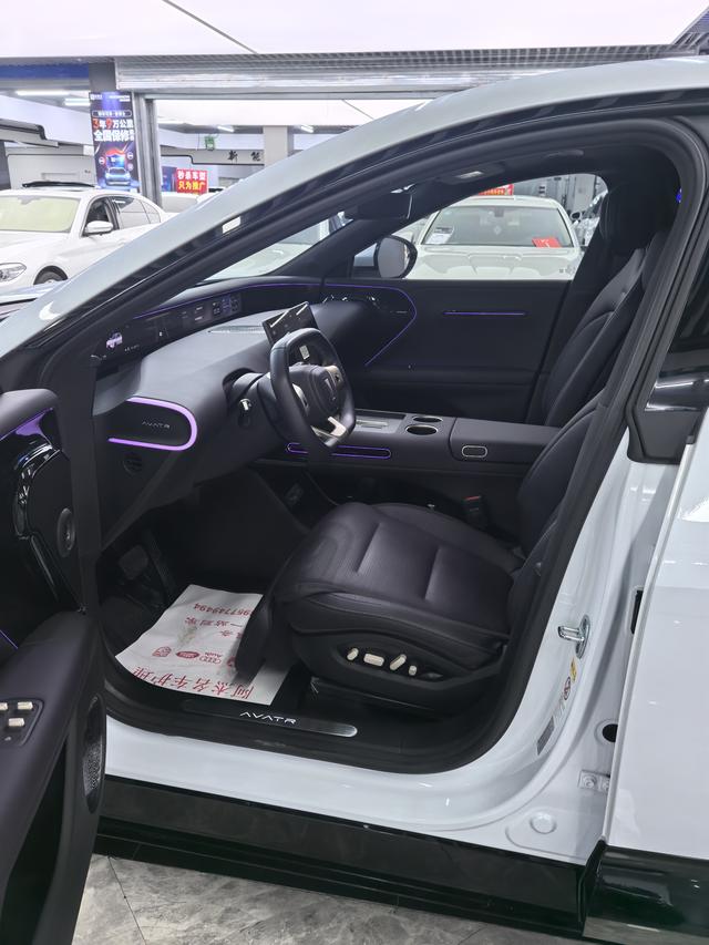 Avatr 07 2025 imagem de carro #8