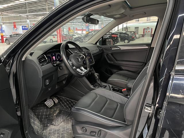Volkswagen Tiguan L 2020 car image #8