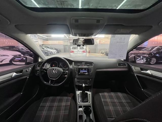 Volkswagen Golf 2016 car image #8