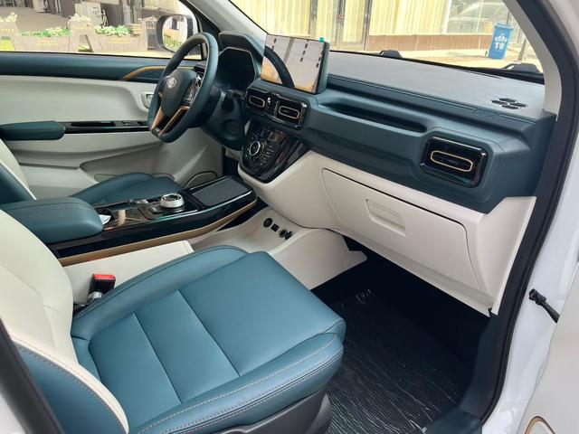 SWM斯威汽车 SWM斯威大虎EDi 2025 汽车图片 #8