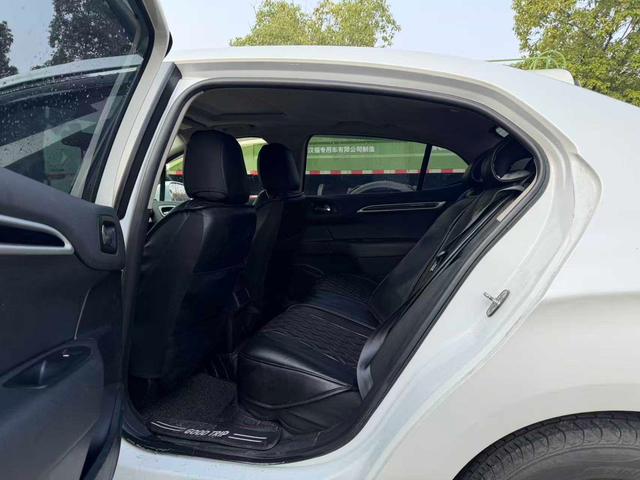 Citroen C4L 2016 car image #8