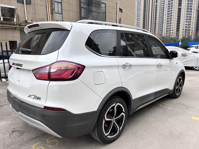 SWM斯威汽车 SWM斯威X7 2017 汽车图片 #8