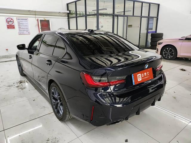 BMW 3 Series 2025 #8 BMW 3 Series 2025 car image #8