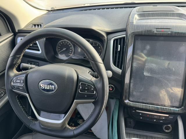 SWM斯威汽车 SWM斯威X7 2016 #8 SWM斯威汽车 SWM斯威X7 2016 汽车图片 #8