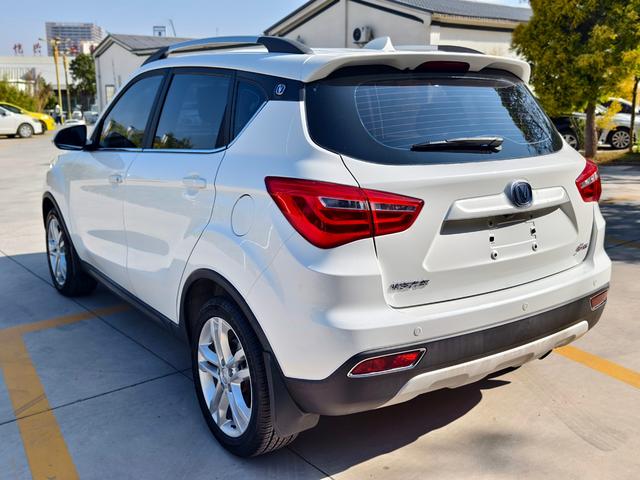 Changan CS35 2017 car image #8