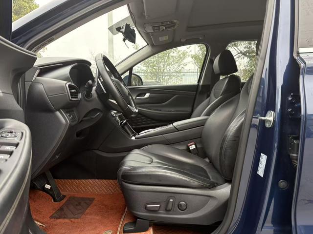 Hyundai Santa Fe 2021 #8 Hyundai Santa Fe 2021 car image #8