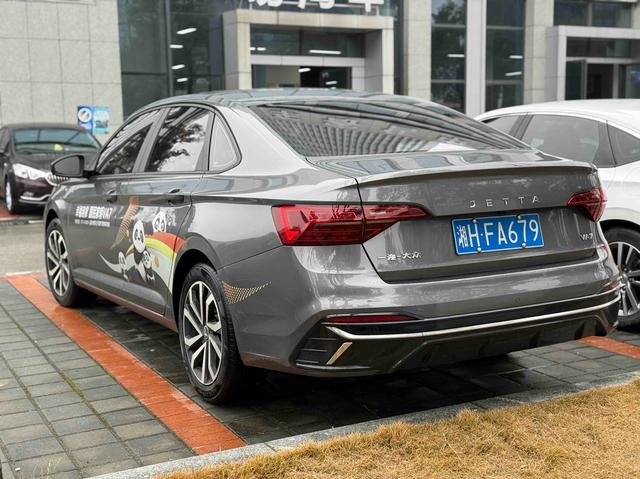 Jetta VA7 2025 car image #8