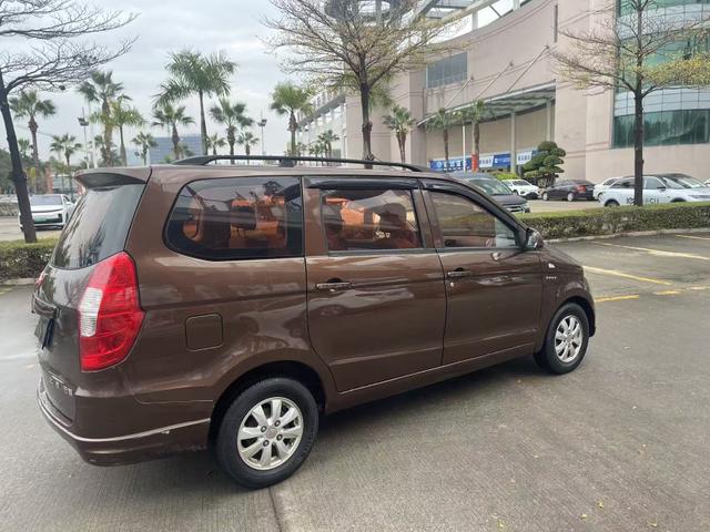 Wuling Hongguang 2017 immagine di auto #8