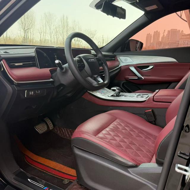 X70 PLUS 2023 car image #8