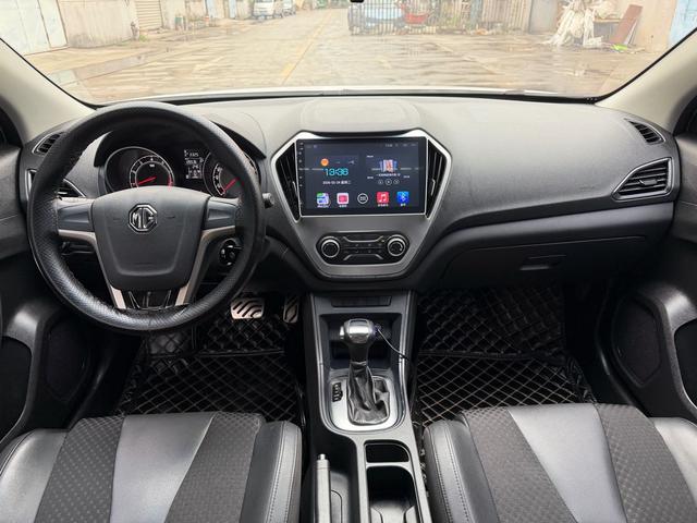 MG GT 2015 #8 MG GT 2015 car image #8