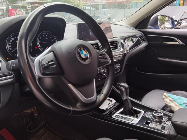 BMW 1 Series 2018 car image #8