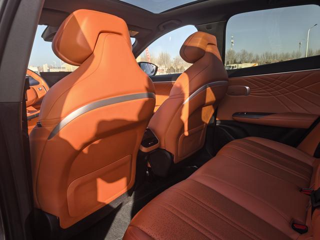 Deepal S07 2025 car image #8