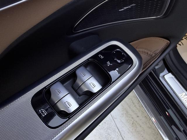 Mercedes-Benz E Class 2024 car image #8