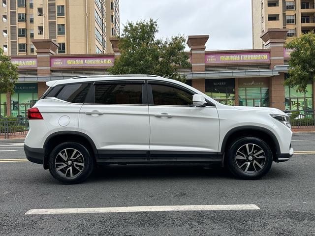 Forthing T5 2021 car image #8