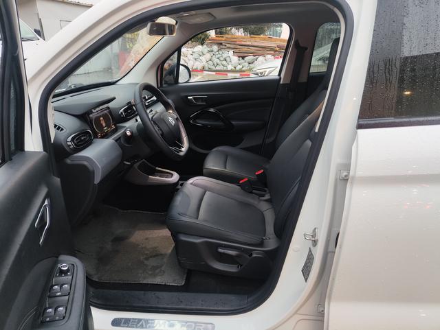 零跑汽车 零跑T03 2021 汽车图片 #8