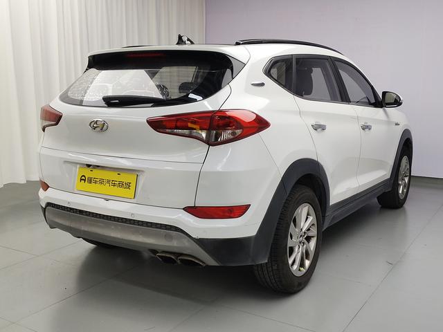 Hyundai Tucson 2018 car image #8