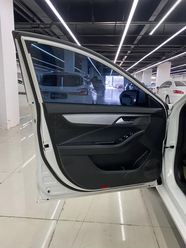 JAC A5 PLUS 2023 car image #8