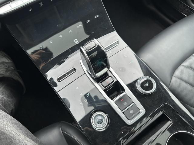 Chery Tiggo 8 Plus e+ 2022 imagem de carro #8