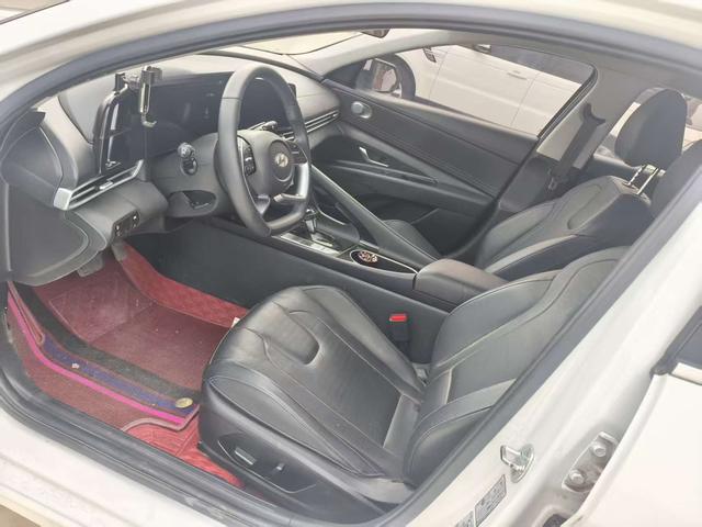 Hyundai Elantra 2022 car image #8