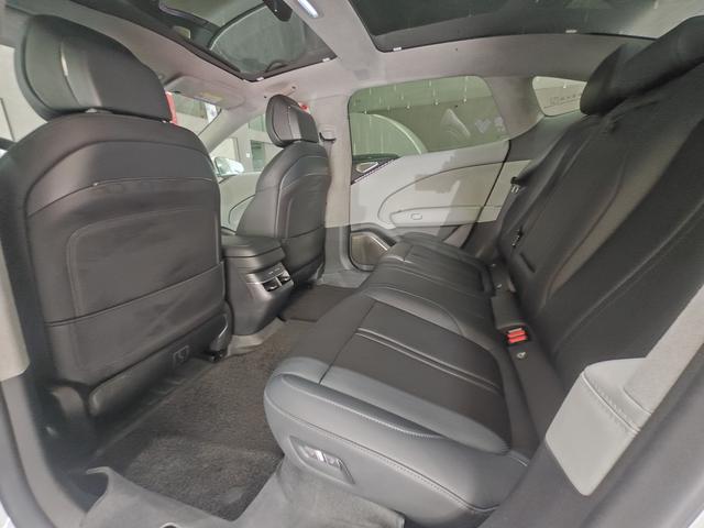 极氪 极氪007 2023 汽车图片 #8