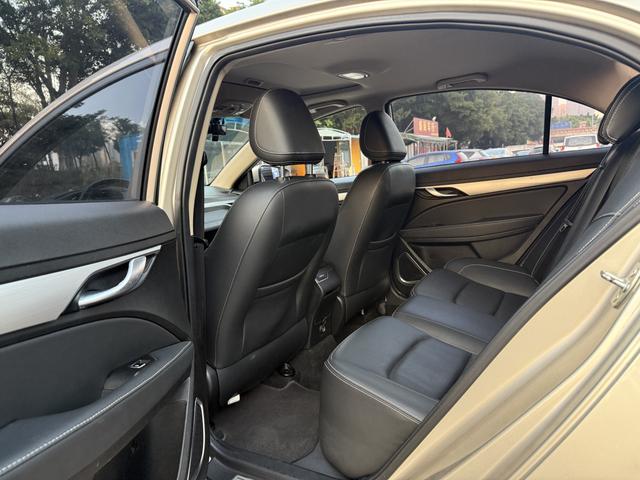 GEELY Emgrand 2018 #8 GEELY Emgrand 2018 car image #8