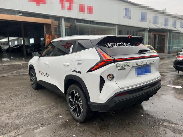 GEELY Boyue 2025 car image #8