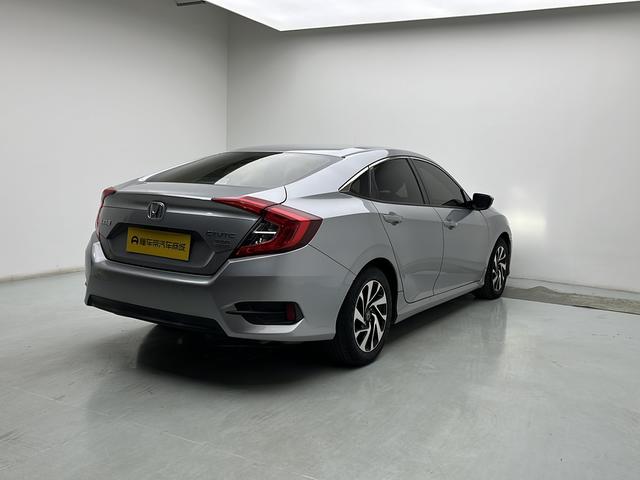 Honda Civic 2019 car image #8