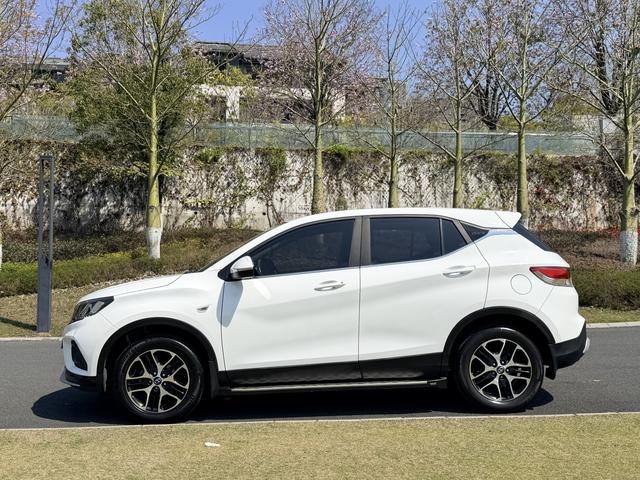 Soueast DX3 2020 car image #8