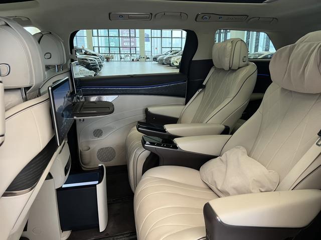 腾势 腾势D9 2024 汽车图片 #8