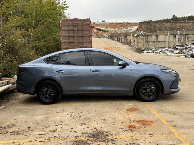 BYD Seal 05 DM-i 2025 car image #8