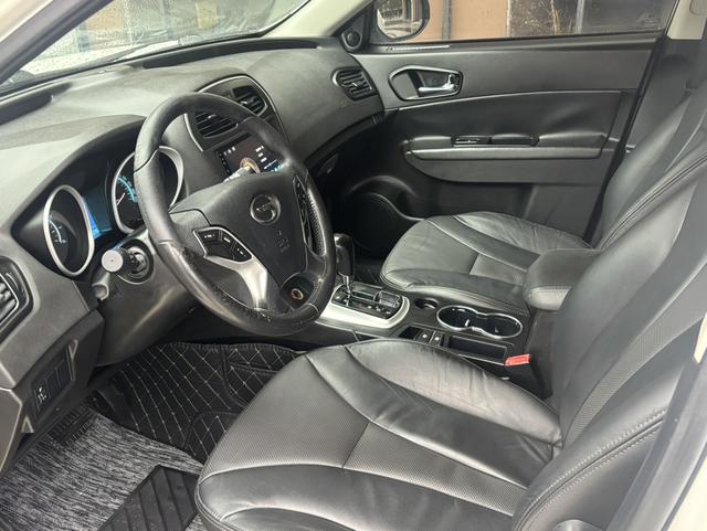 GAC Trumpchi GS5 2014 car image #8