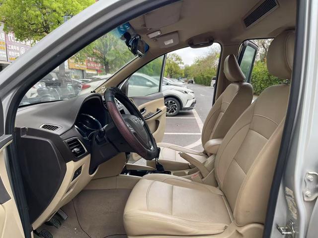 Wuling Hongguang 2016 car image #8