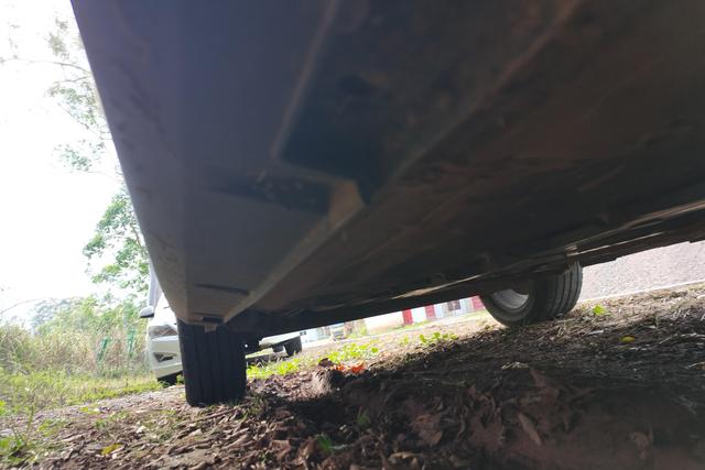 Forthing SX6 2017 car image #8