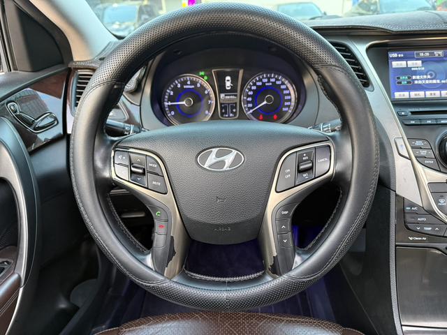 Hyundai Azera 2014 immagine di auto #8