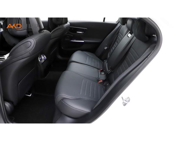 Mercedes-Benz C Class 2024 صورة سيارة #8