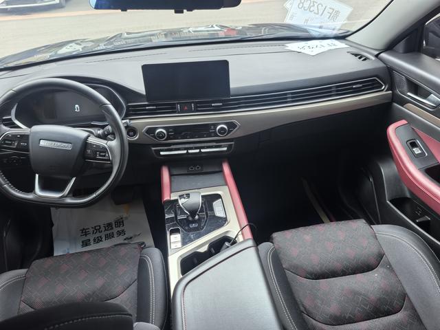 X70 2023 car image #8