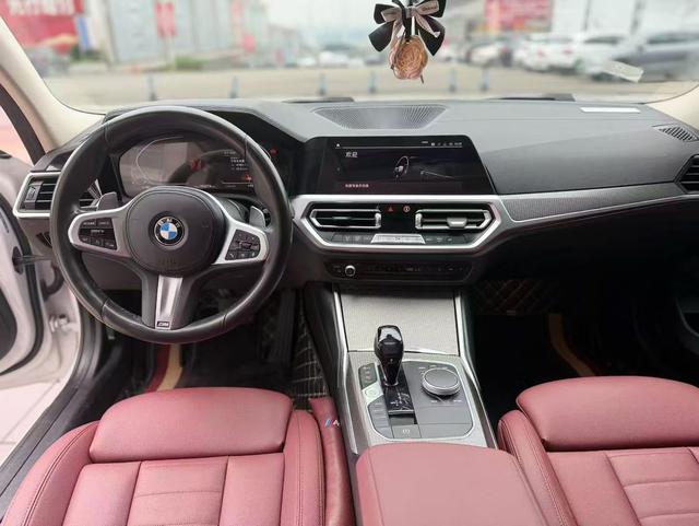 BMW 3 Series 2021 car image #8