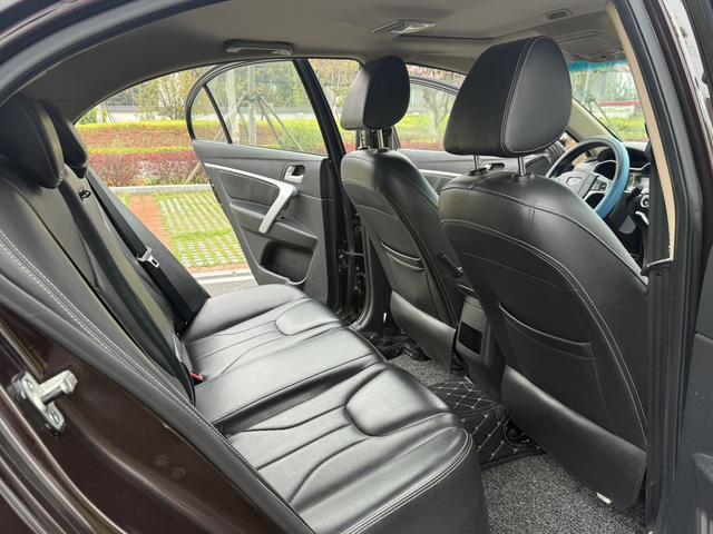 GEELY Emgrand 2016 car image #8