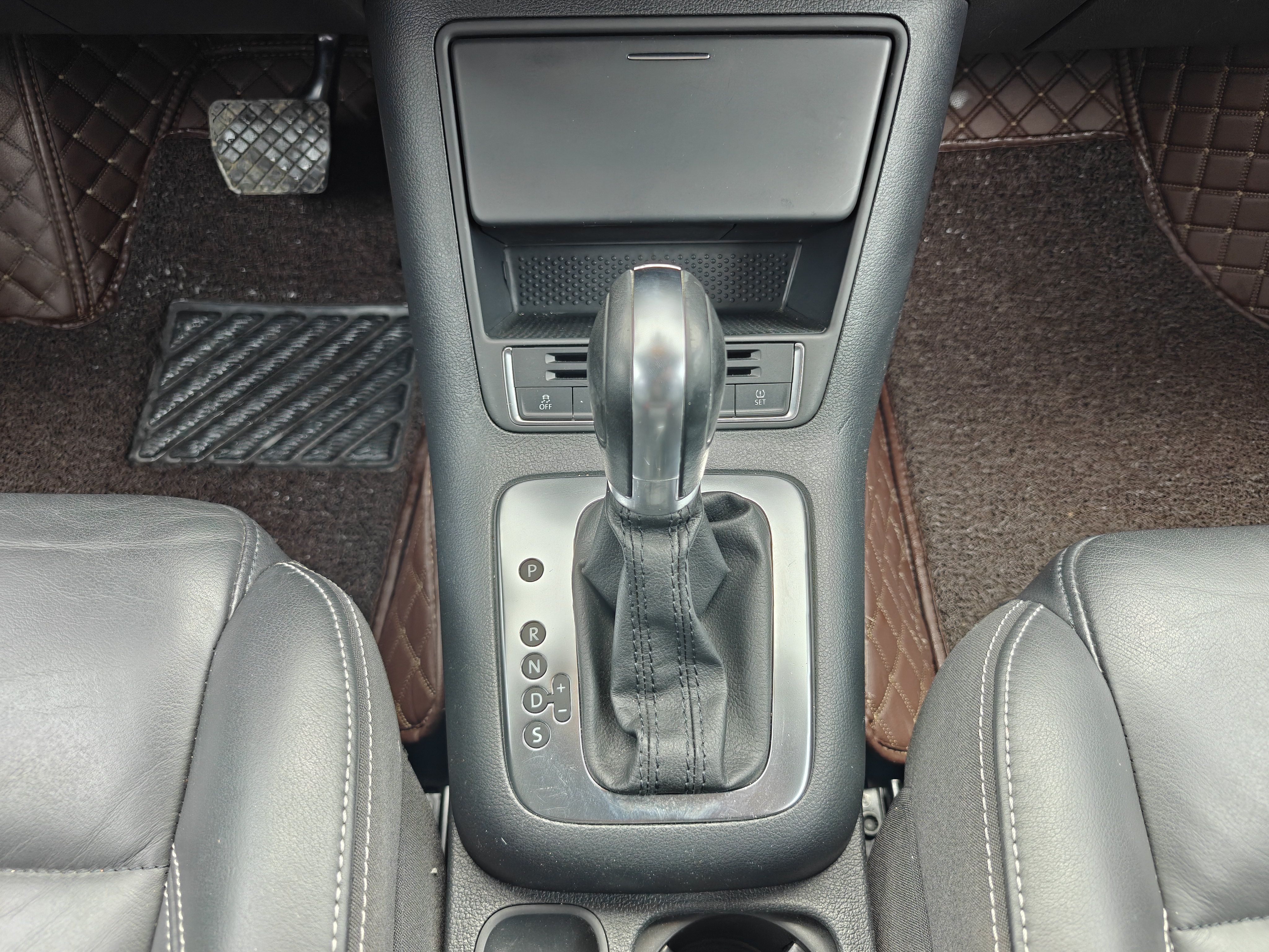 Volkswagen Tiguan 2016 immagine di auto #8