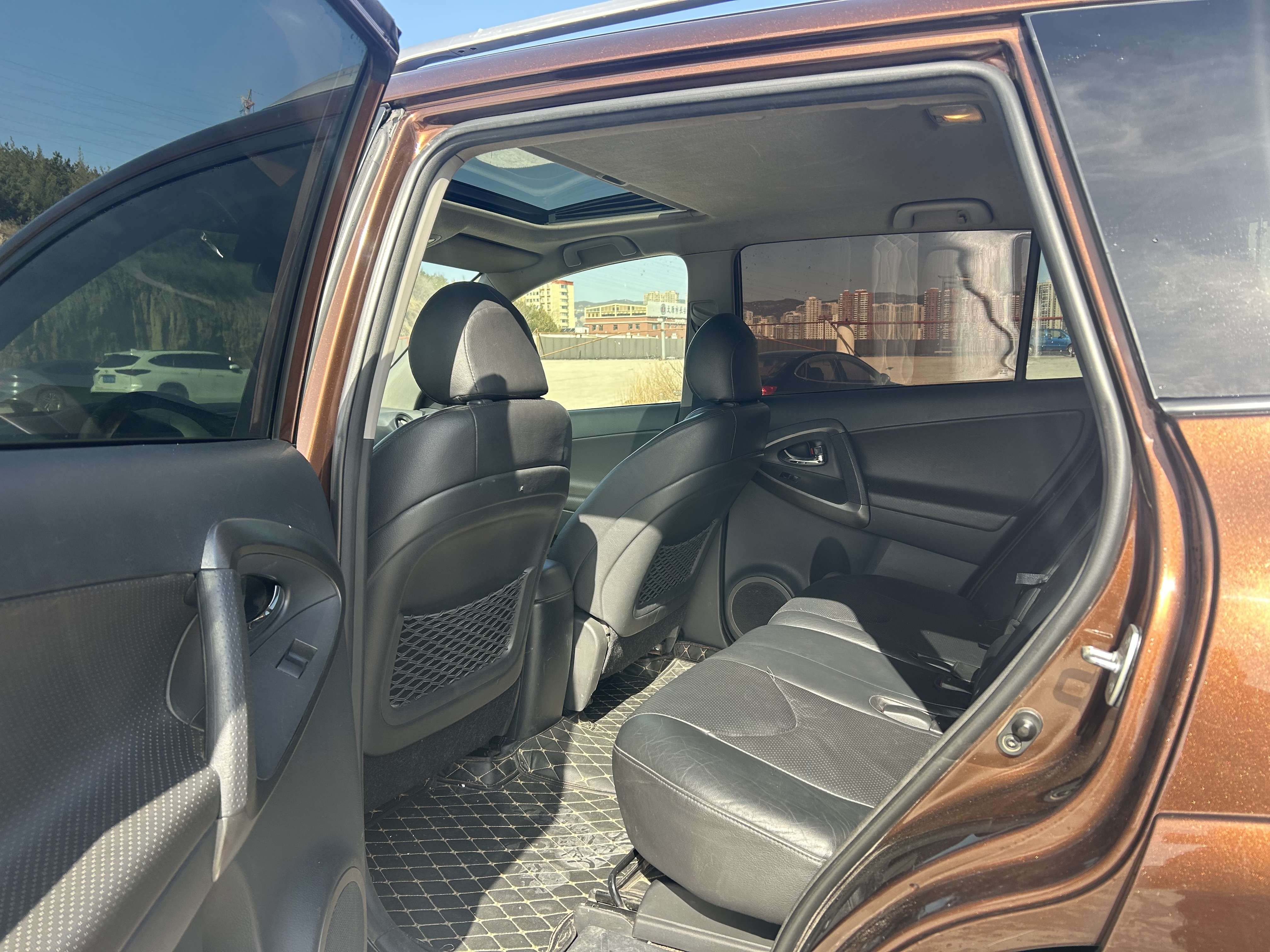 Toyota RAV4 2013 car image #8