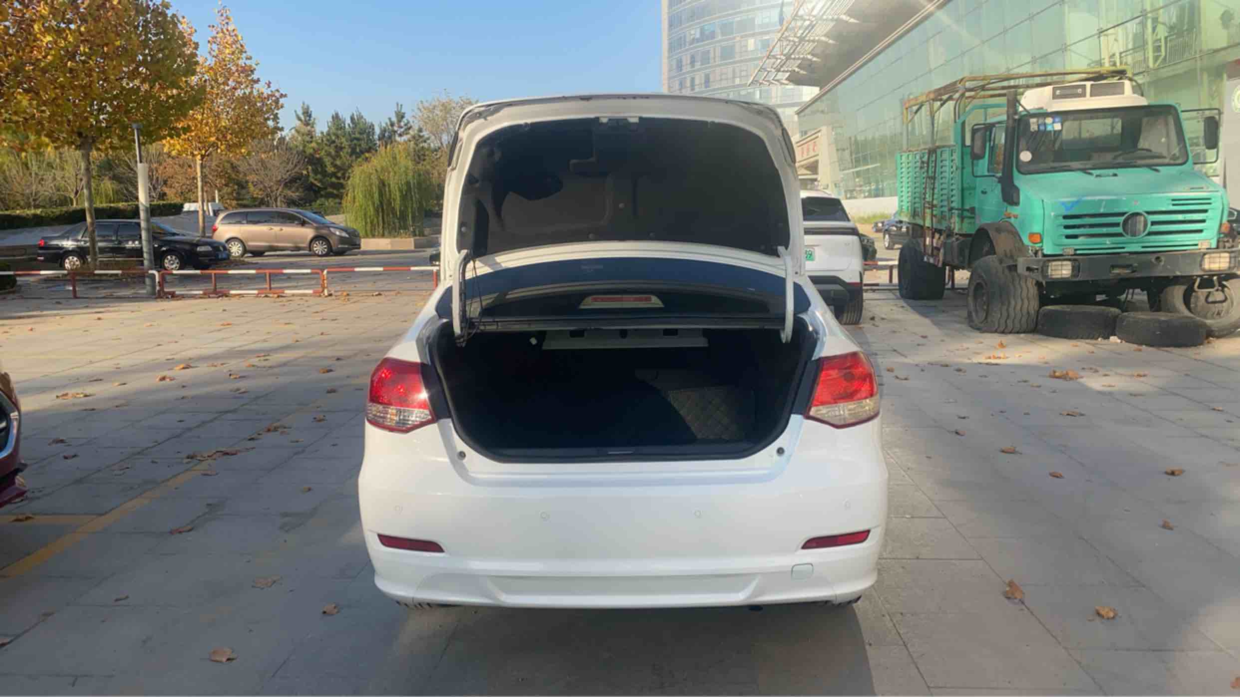 Great Wall C30 2016 car image #8